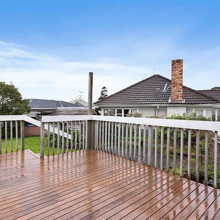 Kiwi Holiday Home With A View Оукланд Екстериор снимка